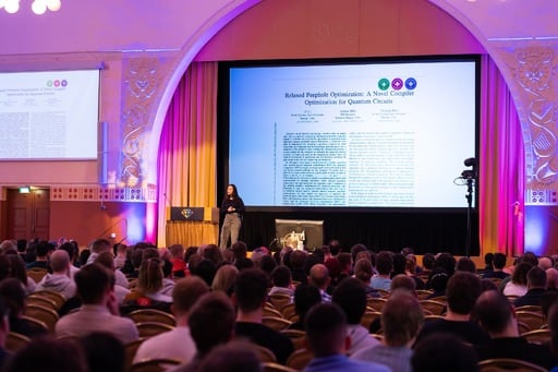 Maple Ong presents, scientific paper on the screen